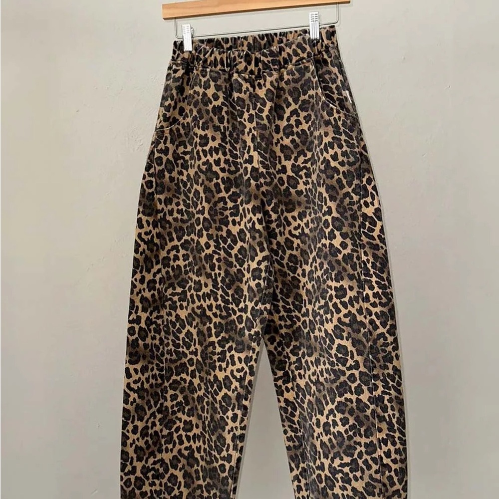 LE BON SHOPPE ARC PANTS in Leopard